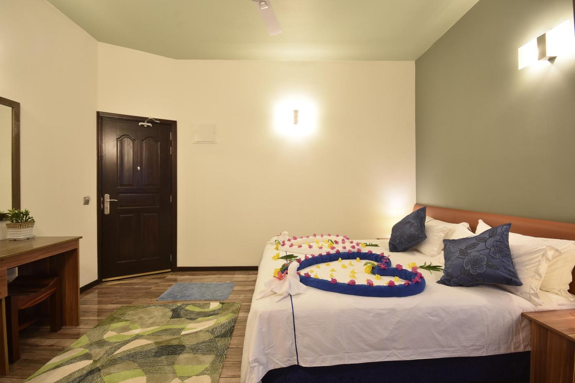 Island Home Inn Ukulhas Exterior foto